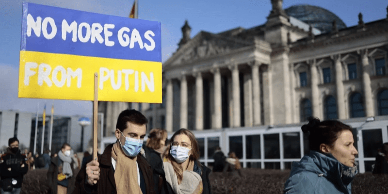 Премʼєр Чехії: У сьомому пакеті санкцій ЄС не буде заборони на поставки російського газу