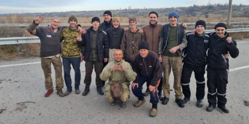 Over 100 defenders of Ukraine freed Thursday