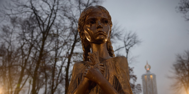 Polish, Lithuanian and Belgian premiers honor the memory of Holodomor victims