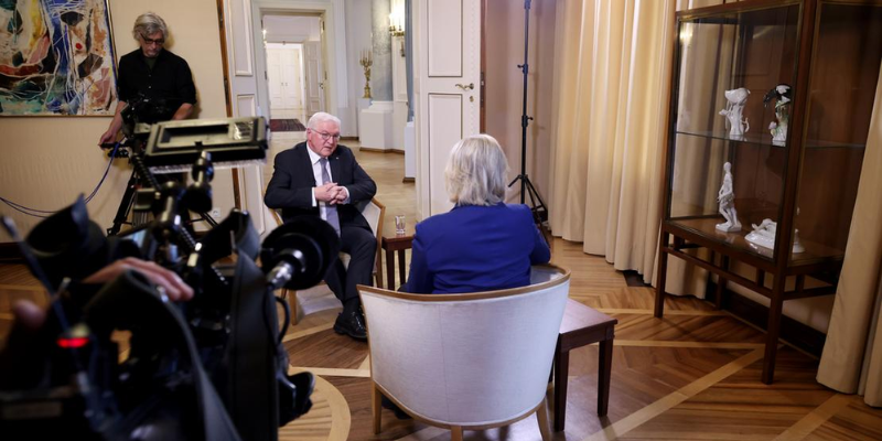 Steinmeier: “A ceasefire now would only condone all of the injustice that has already happen”