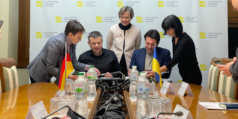 Germany to help Ukraine restore eight high-voltage substations