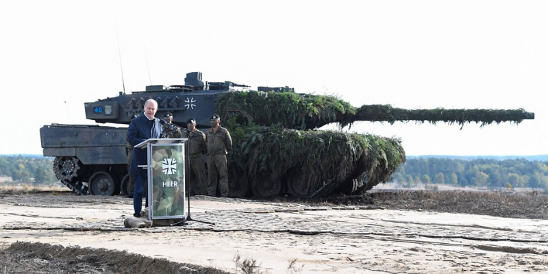 ЄП Шольцу: дайте Україні танки Leopard 2