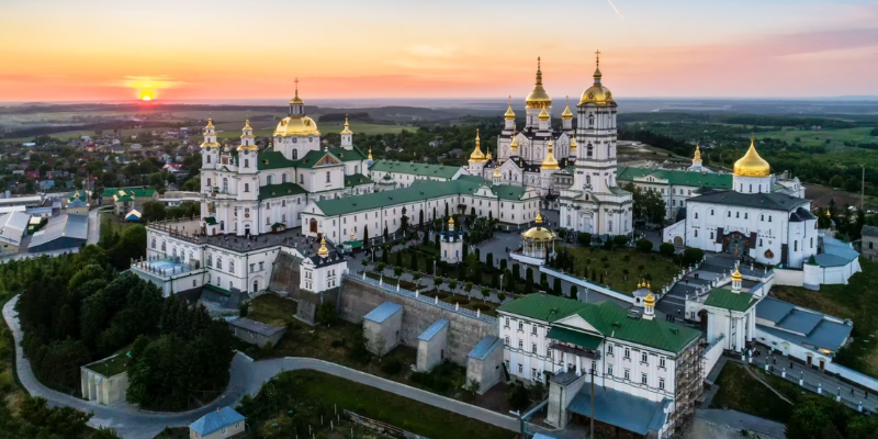 Московську церкву також викинуть і з Почаївської лаври?