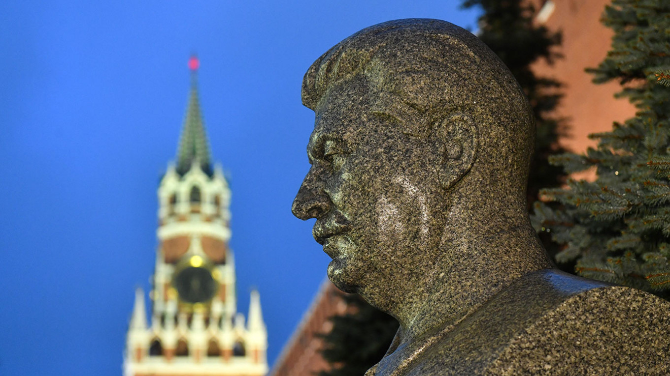 Ставлення до Сталіна: прірва між українцями та росіянами