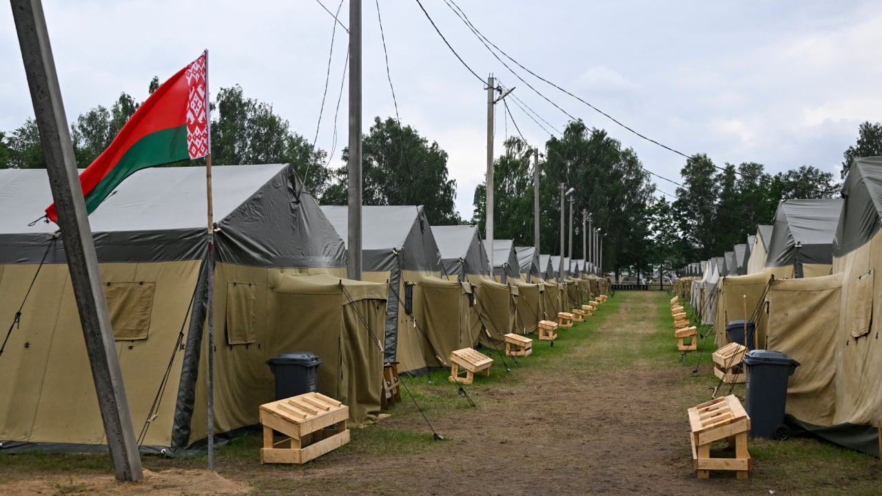 Belarus builds tent city for 1,000 Wagner fighters