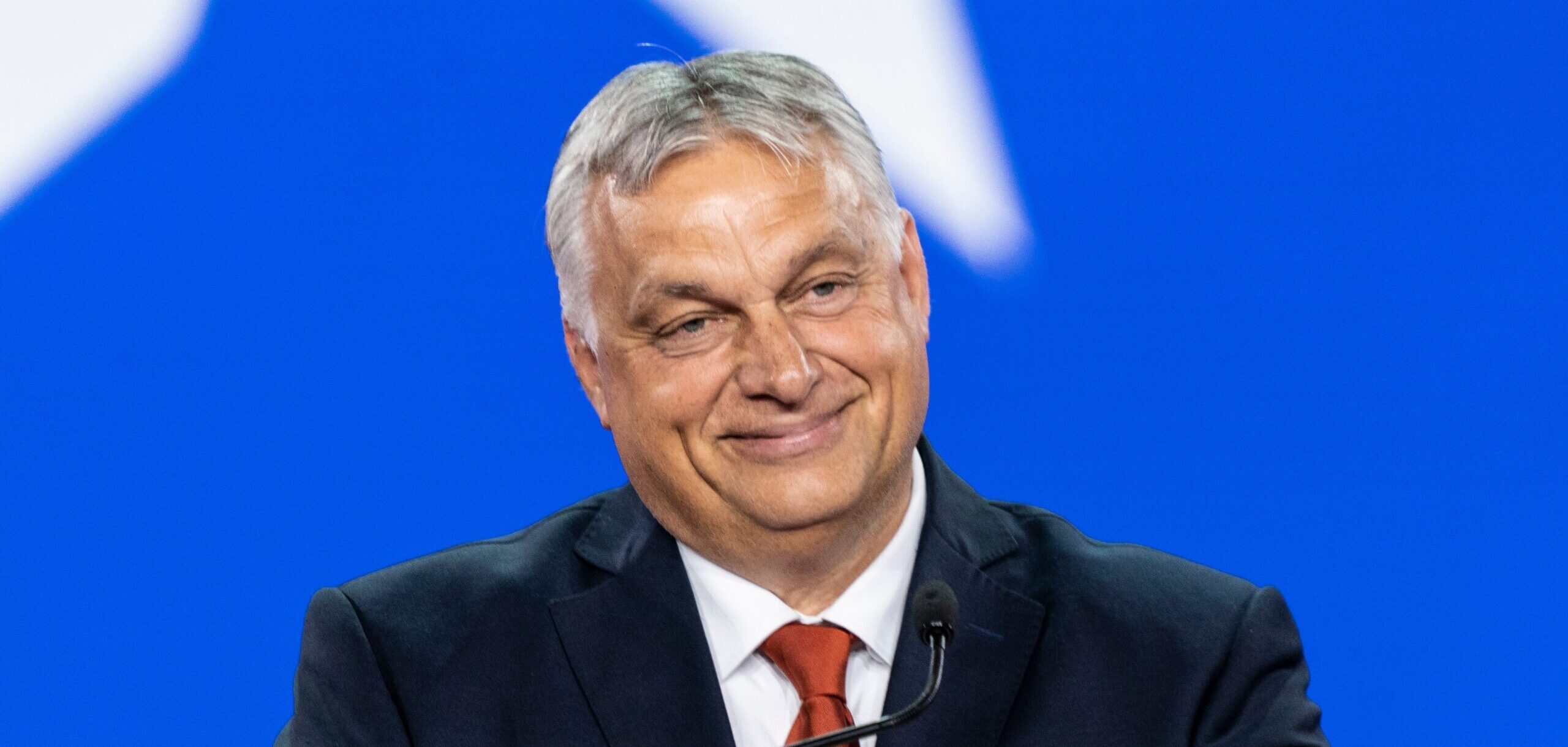 European Parliamentarians collect signatures to strip Orbán of EU Council voting rights