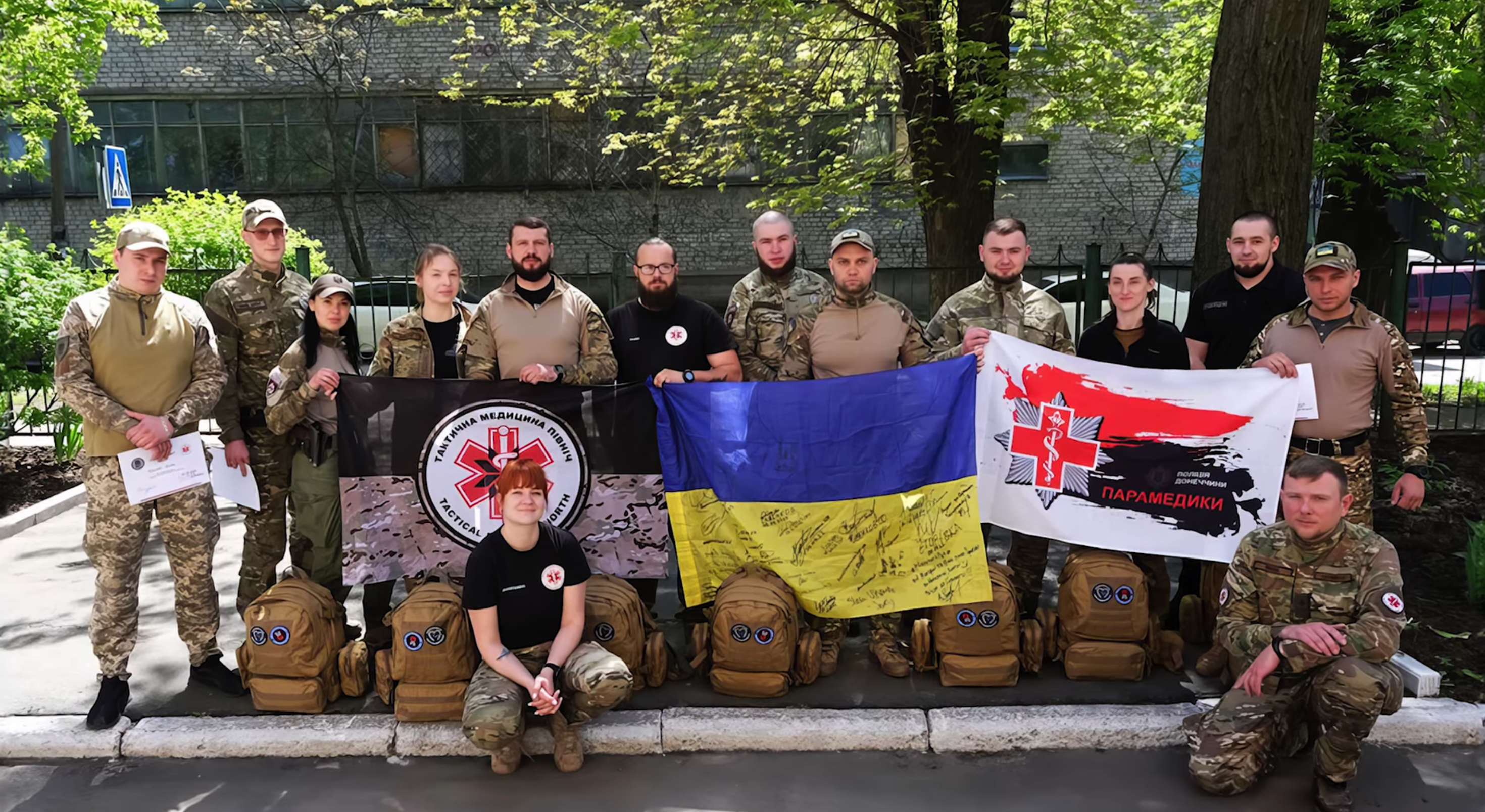 Documentary spotlights Donetsk paramedics: rescuers grateful to UWC