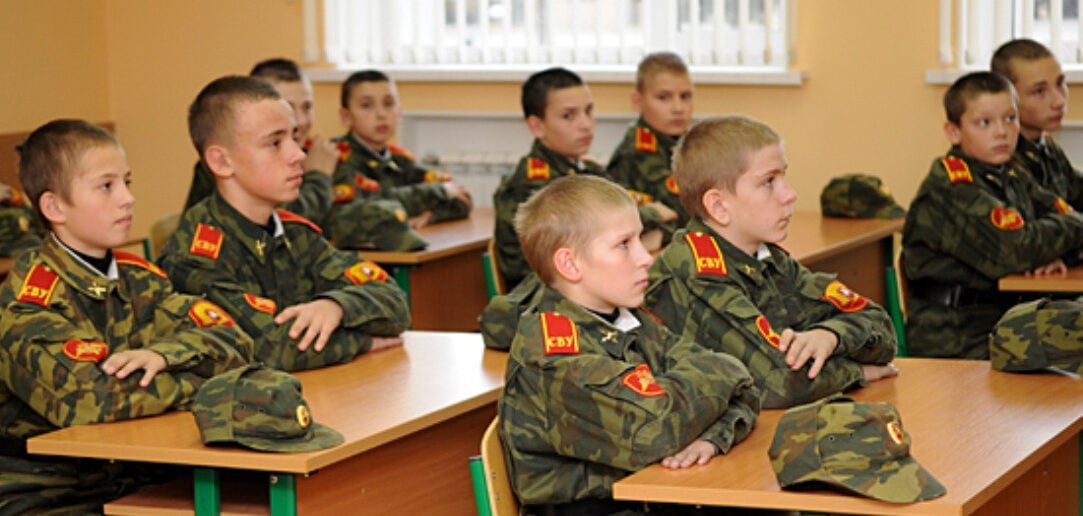 Russians preparing “lecturers” to brainwash Ukrainians in occupied territories
