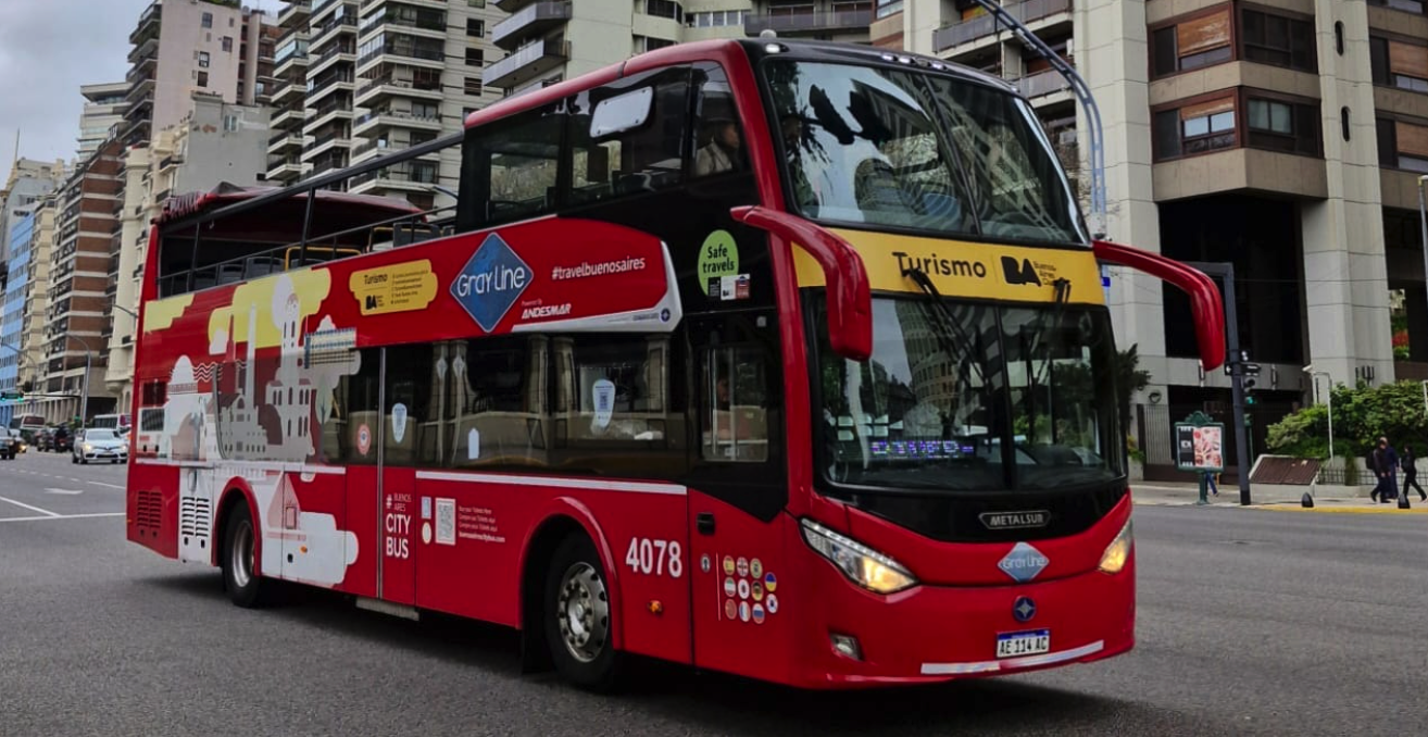 Ukrainian community helps to include Ukrainian audio guide on Buenos Aires buses