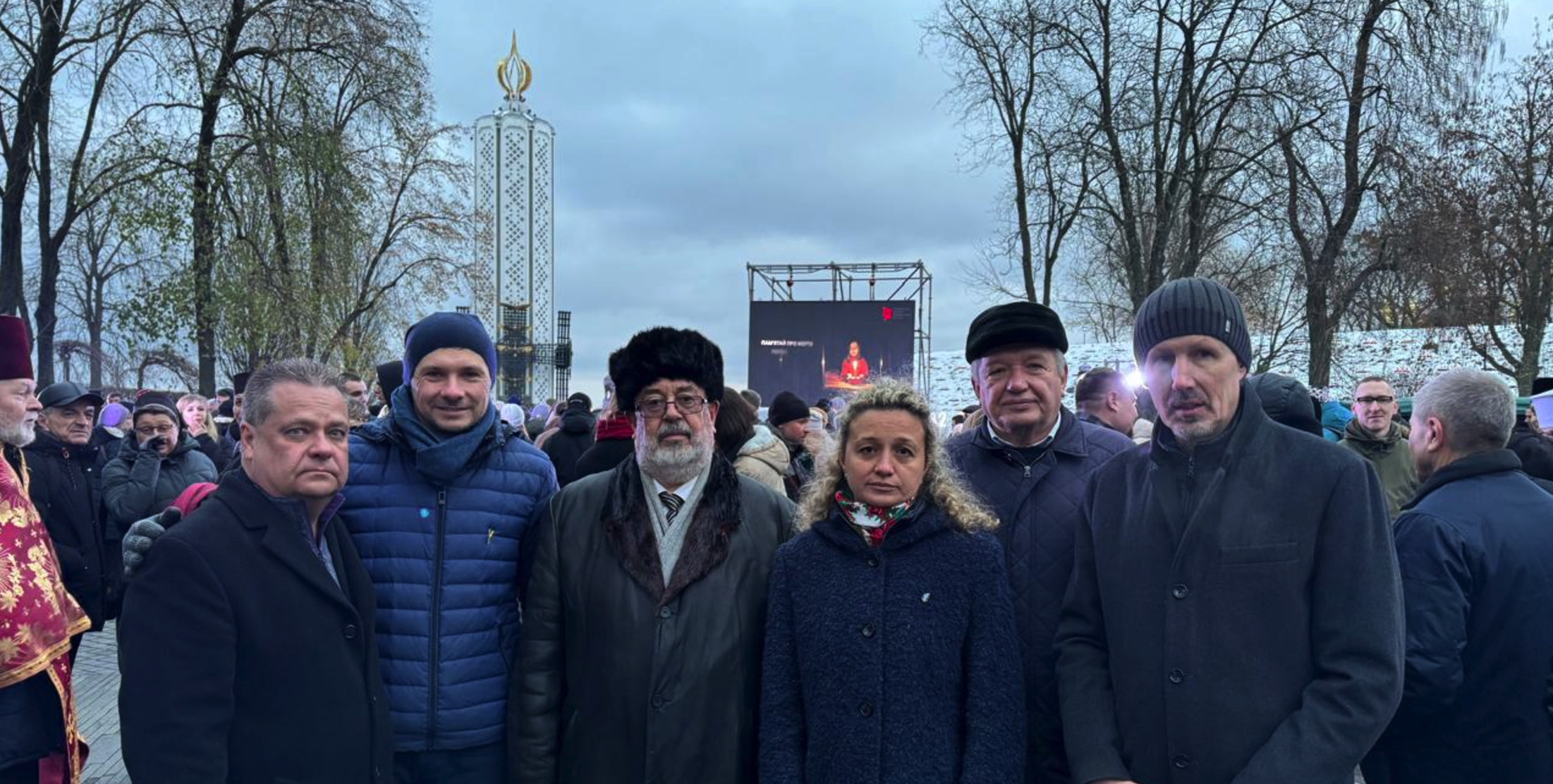 UWC delegation in Kyiv honors Holodomor victims in commemorative events