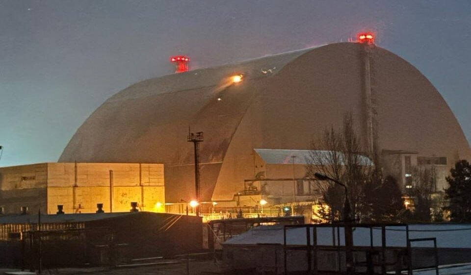 Un dron ruso atacó al refugio de la central nuclear de Chernóbil