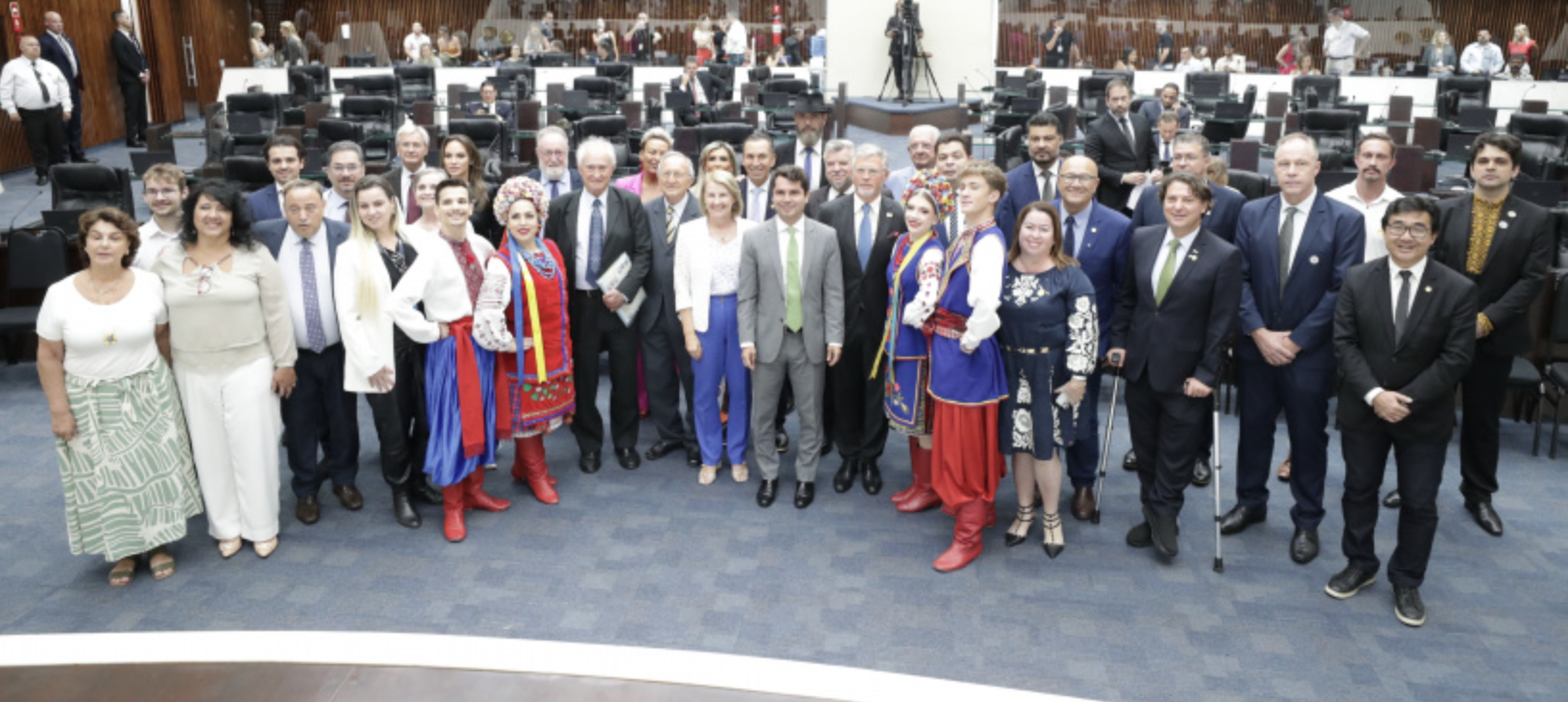 Vittorio Sorotyuk organizó el primer discurso del embajador de Ucrania en la asamblea del estado brasileño de Paraná