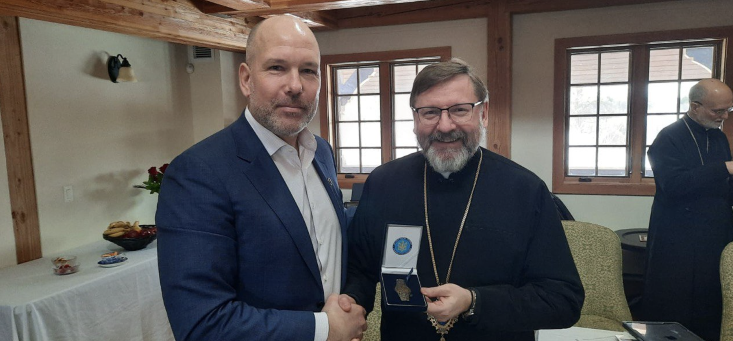 El Presidente de la CMU participó por primera vez en la reunión del Sínodo Permanente de la IGCU